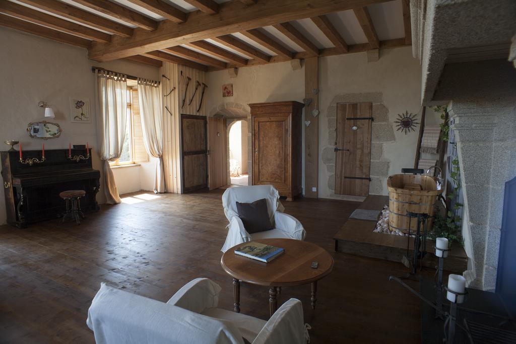 Logis De Riparfonds Bed and Breakfast Bressuire Εξωτερικό φωτογραφία